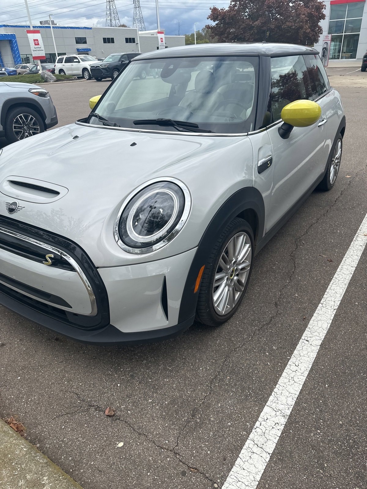 2023 MINI Hardtop 2 Door SE
