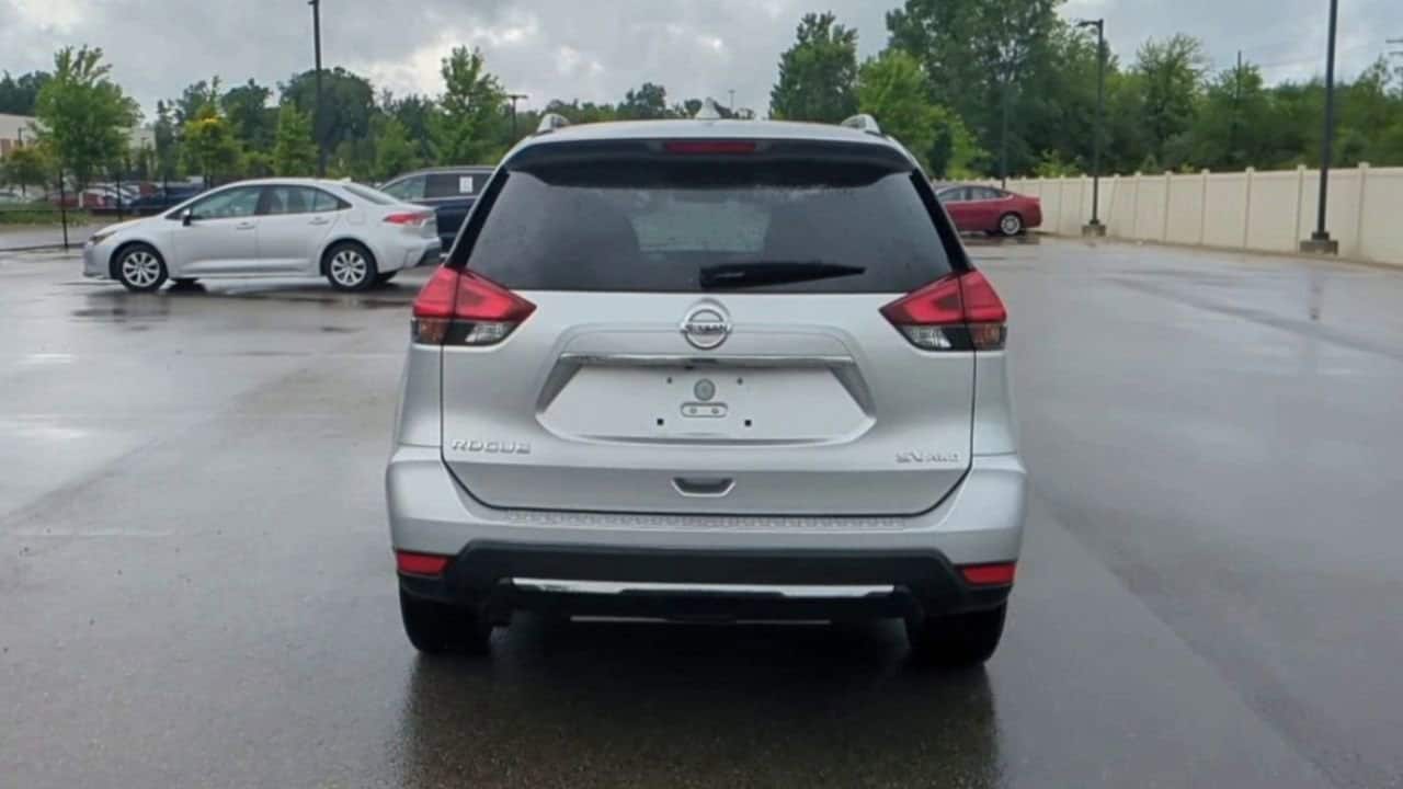 Thumbnail: 2017 Nissan Rogue - 7