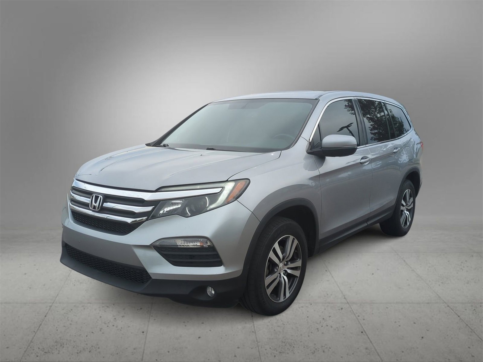 Thumbnail: 2018 Honda Pilot - 4