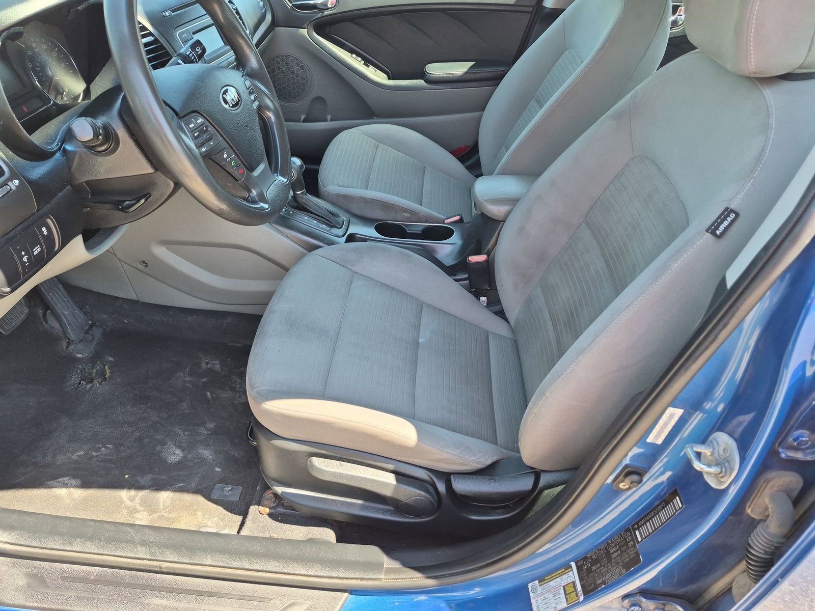 Thumbnail: 2015 Kia Forte - 15