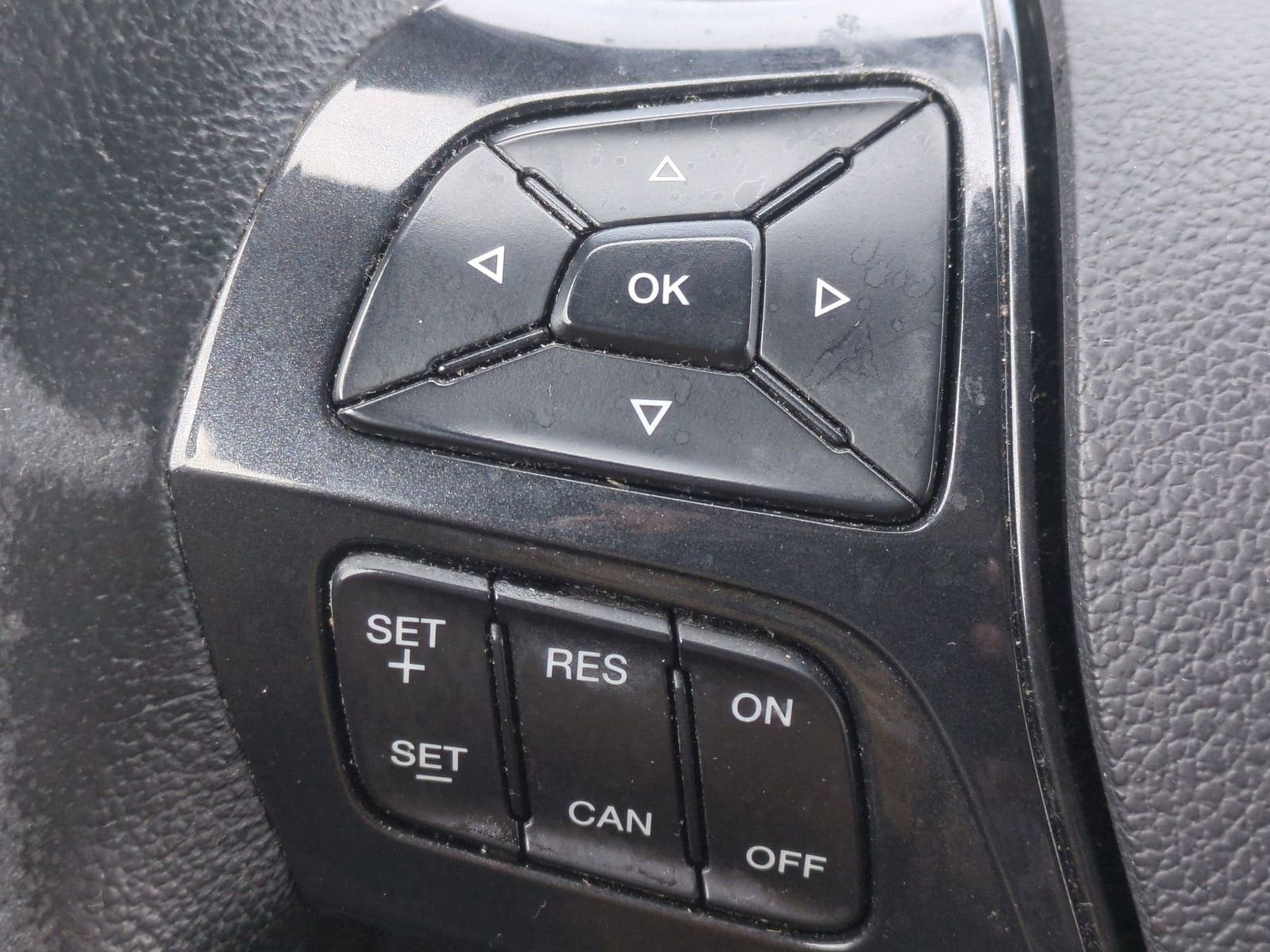 Thumbnail: 2017 Ford Explorer - 25