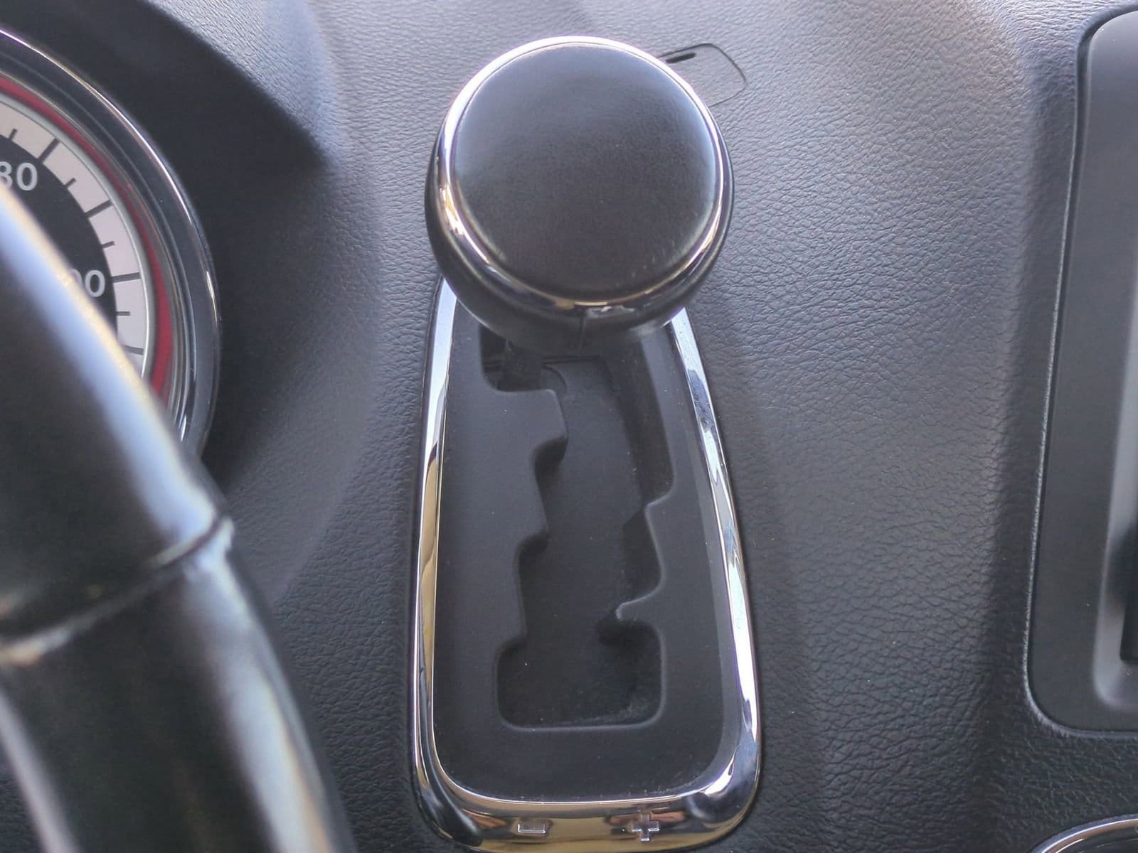 Thumbnail: 2011 Dodge Grand Caravan - 29