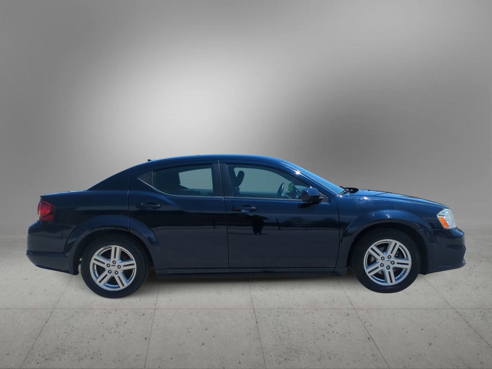 Thumbnail: 2013 Dodge Avenger - 9