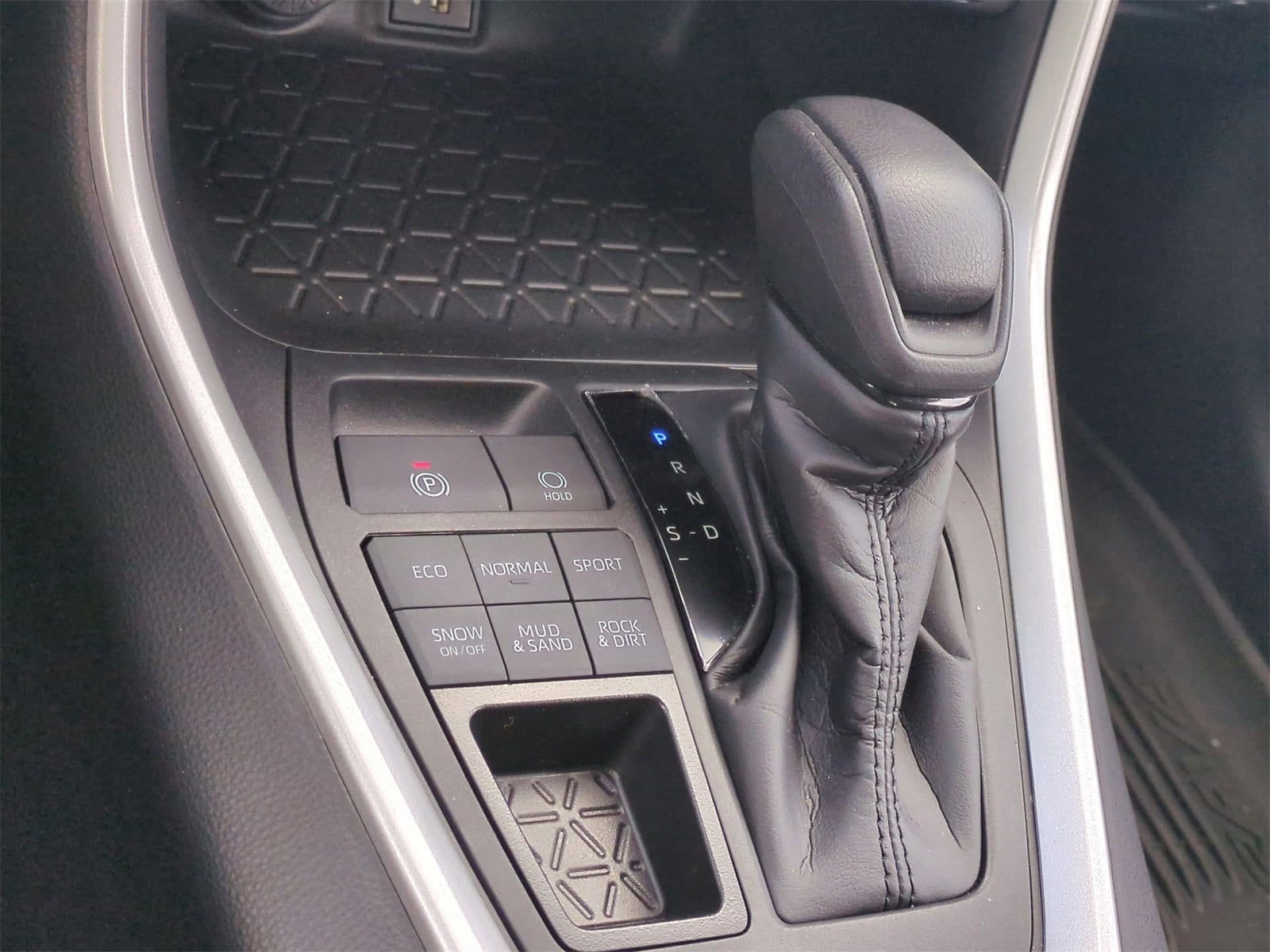 Thumbnail: 2024 Toyota RAV4 - 30