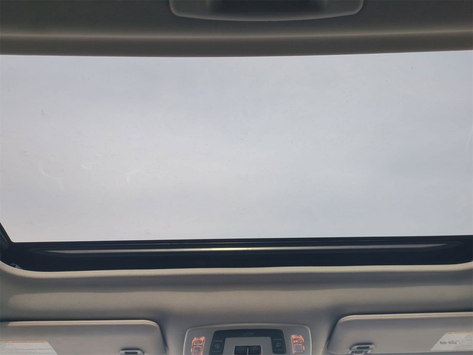 Thumbnail: 2024 Toyota Sienna - 23