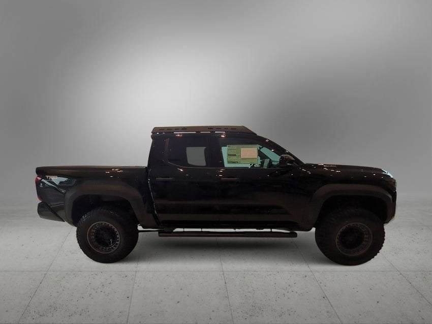 Thumbnail: 2025 Toyota Tacoma - 9