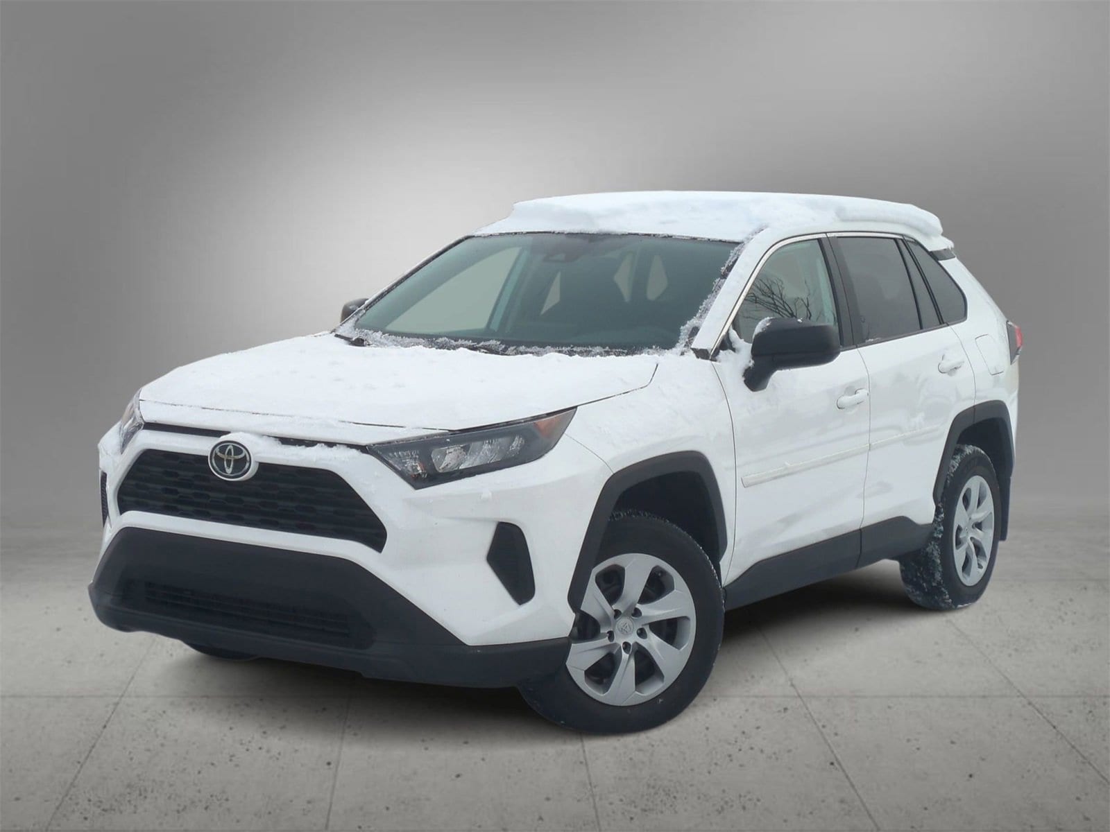 2022 Toyota RAV4 LE's photo