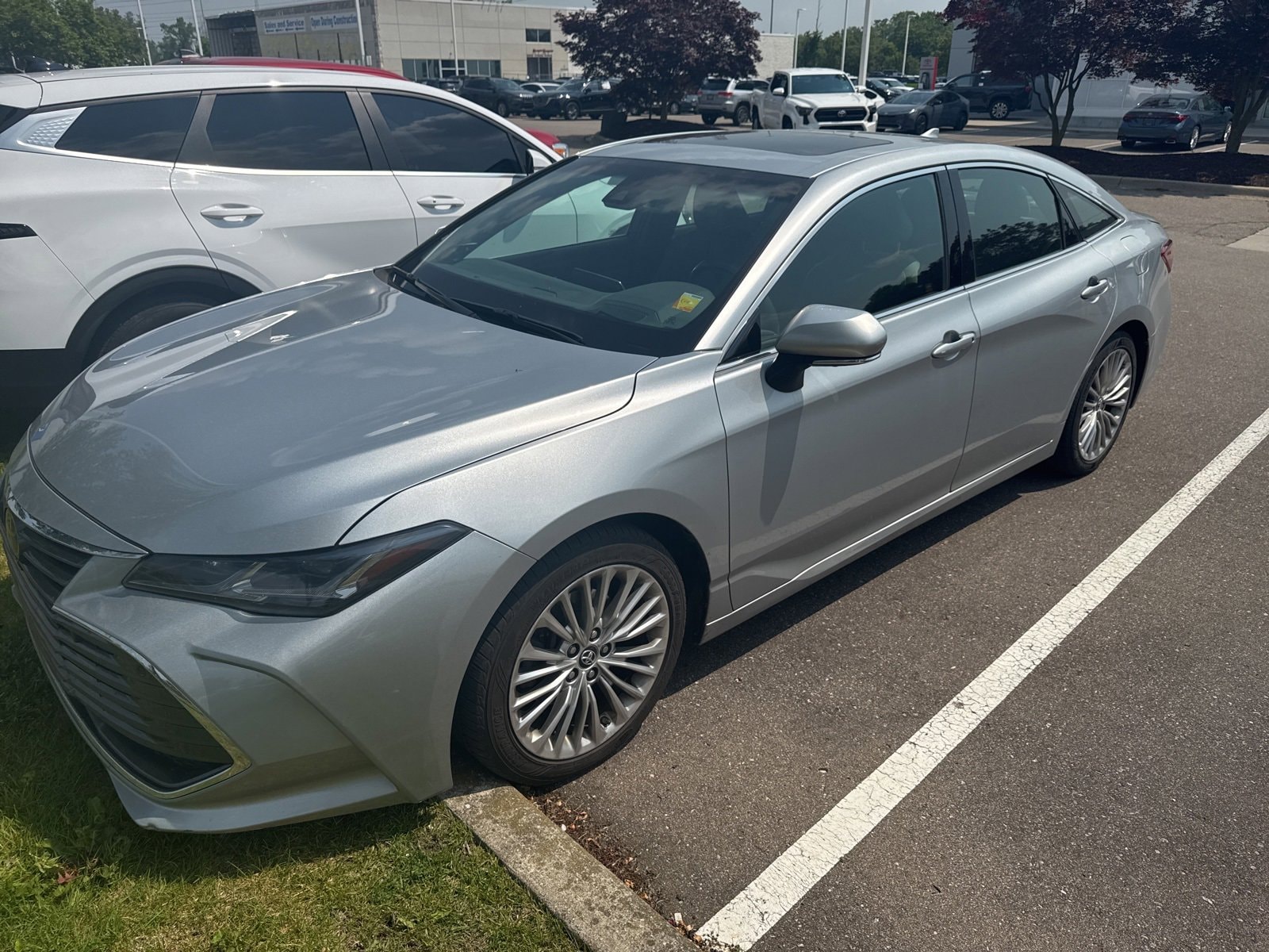 Thumbnail: 2019 Toyota Avalon - 2