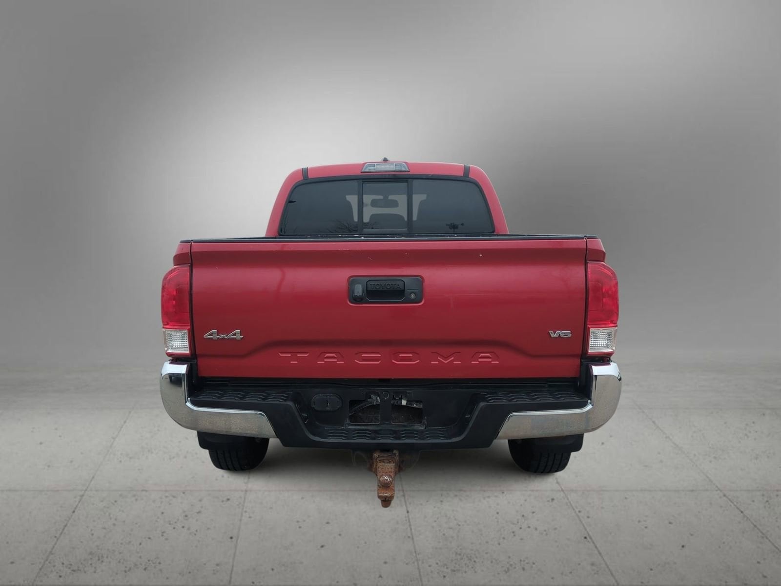 Thumbnail: 2016 Toyota Tacoma - 7