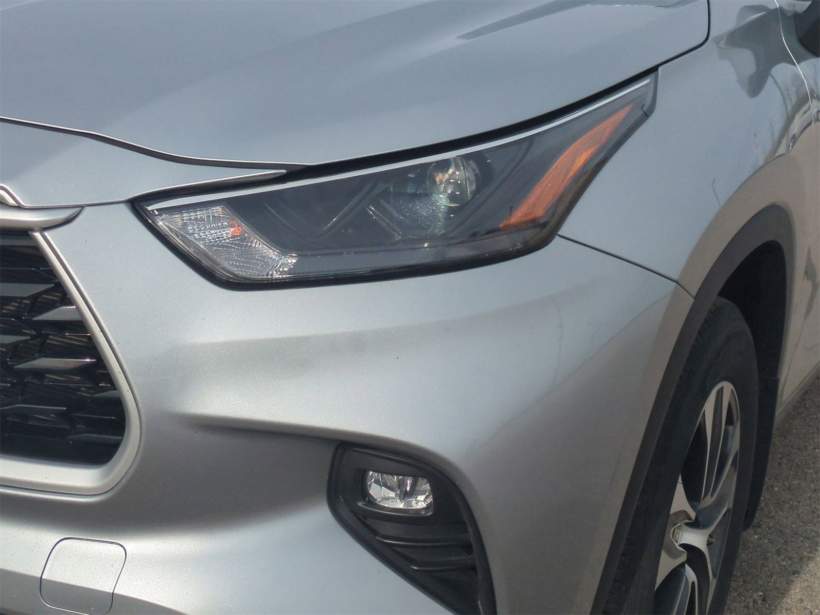 Thumbnail: 2023 Toyota Highlander - 11