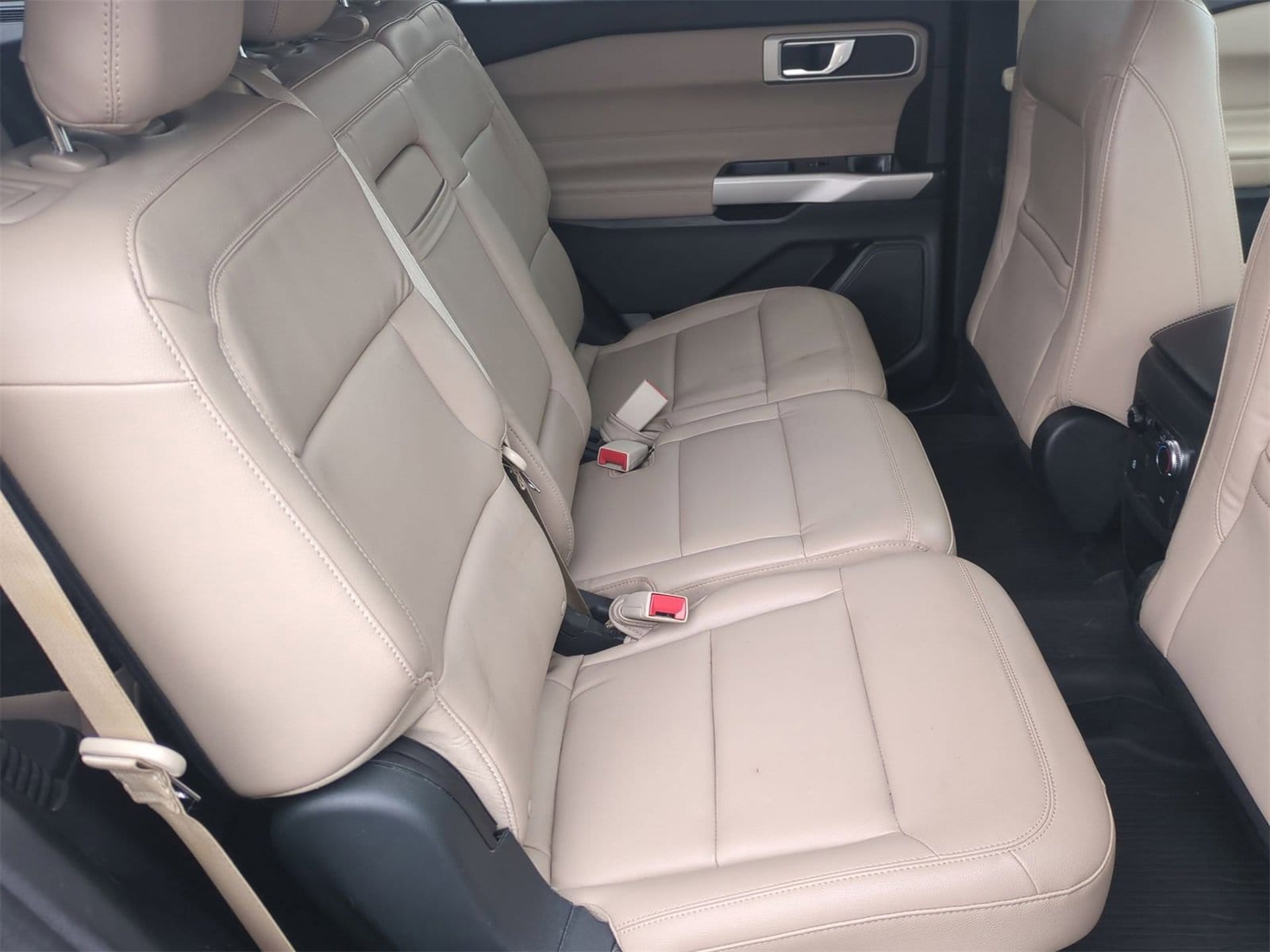 Thumbnail: 2021 Ford Explorer - 20