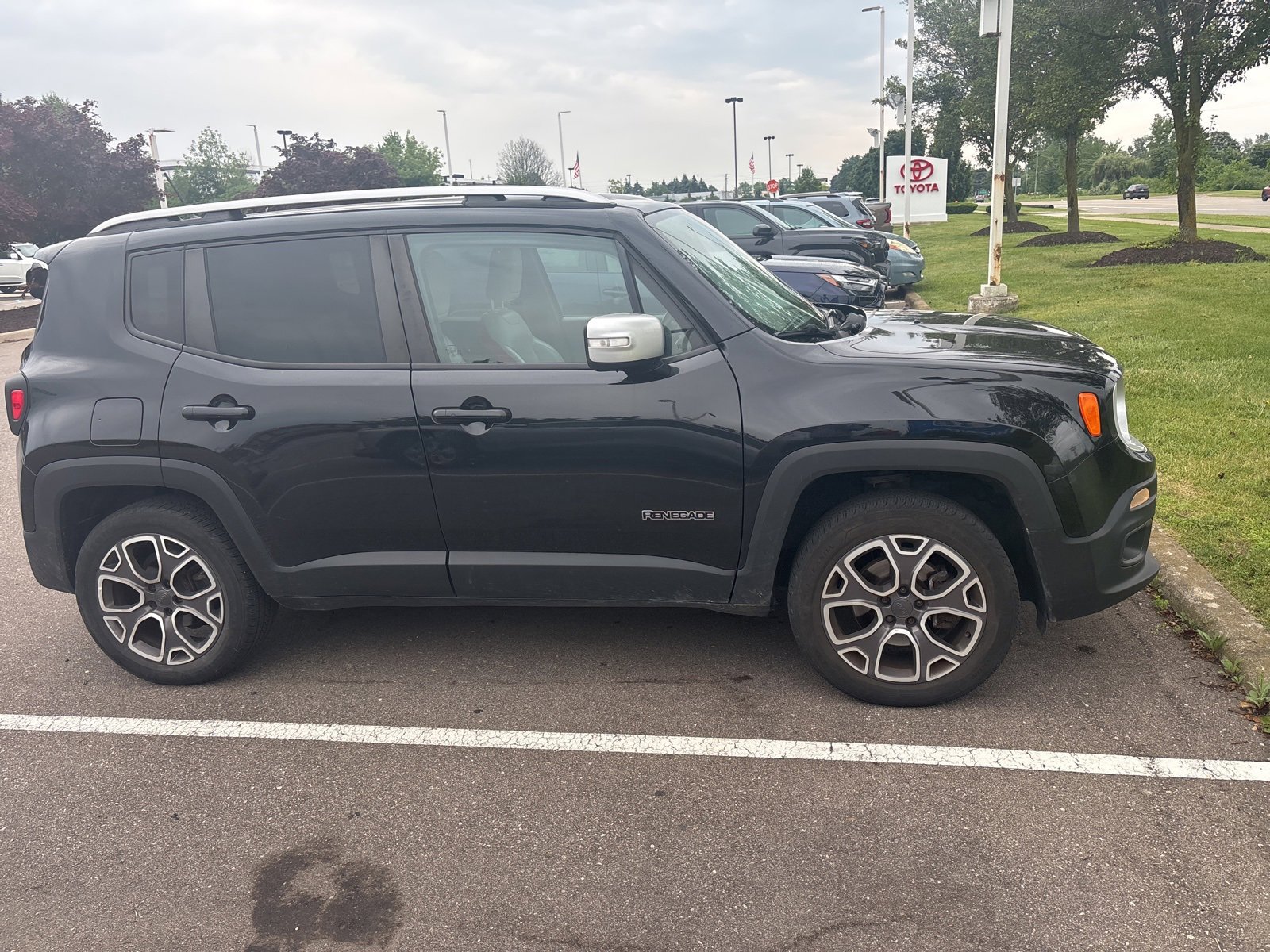 Thumbnail: 2015 Jeep Renegade - 4
