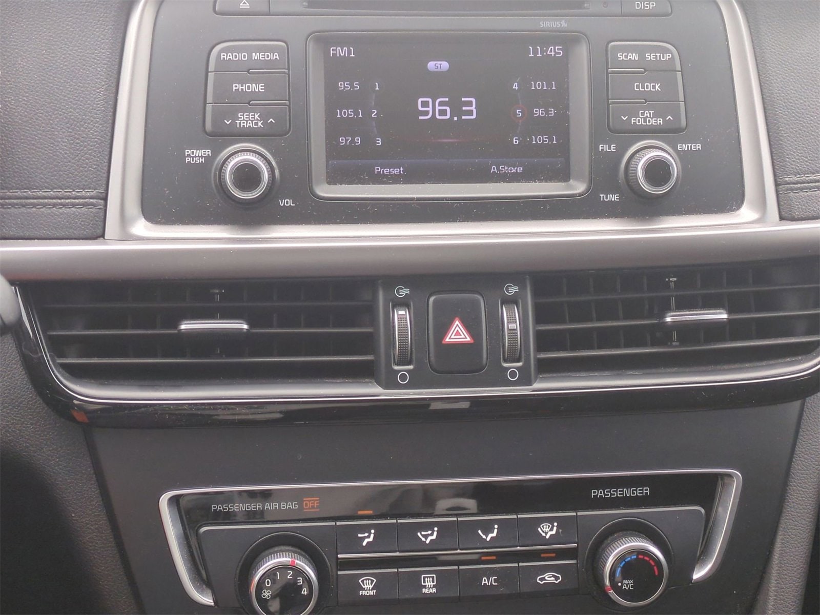Thumbnail: 2016 Kia Optima - 27