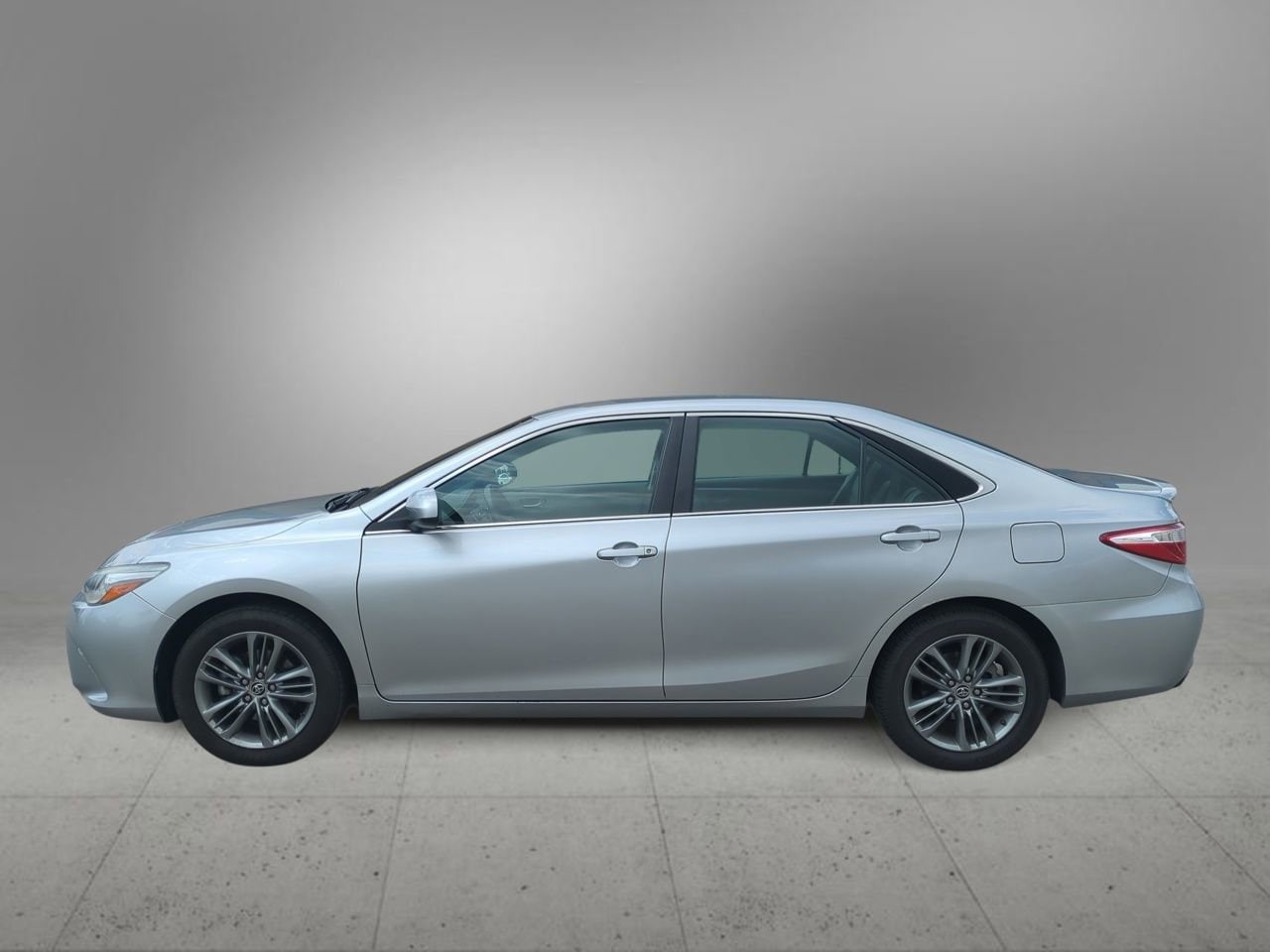 Thumbnail: 2015 Toyota Camry - 5