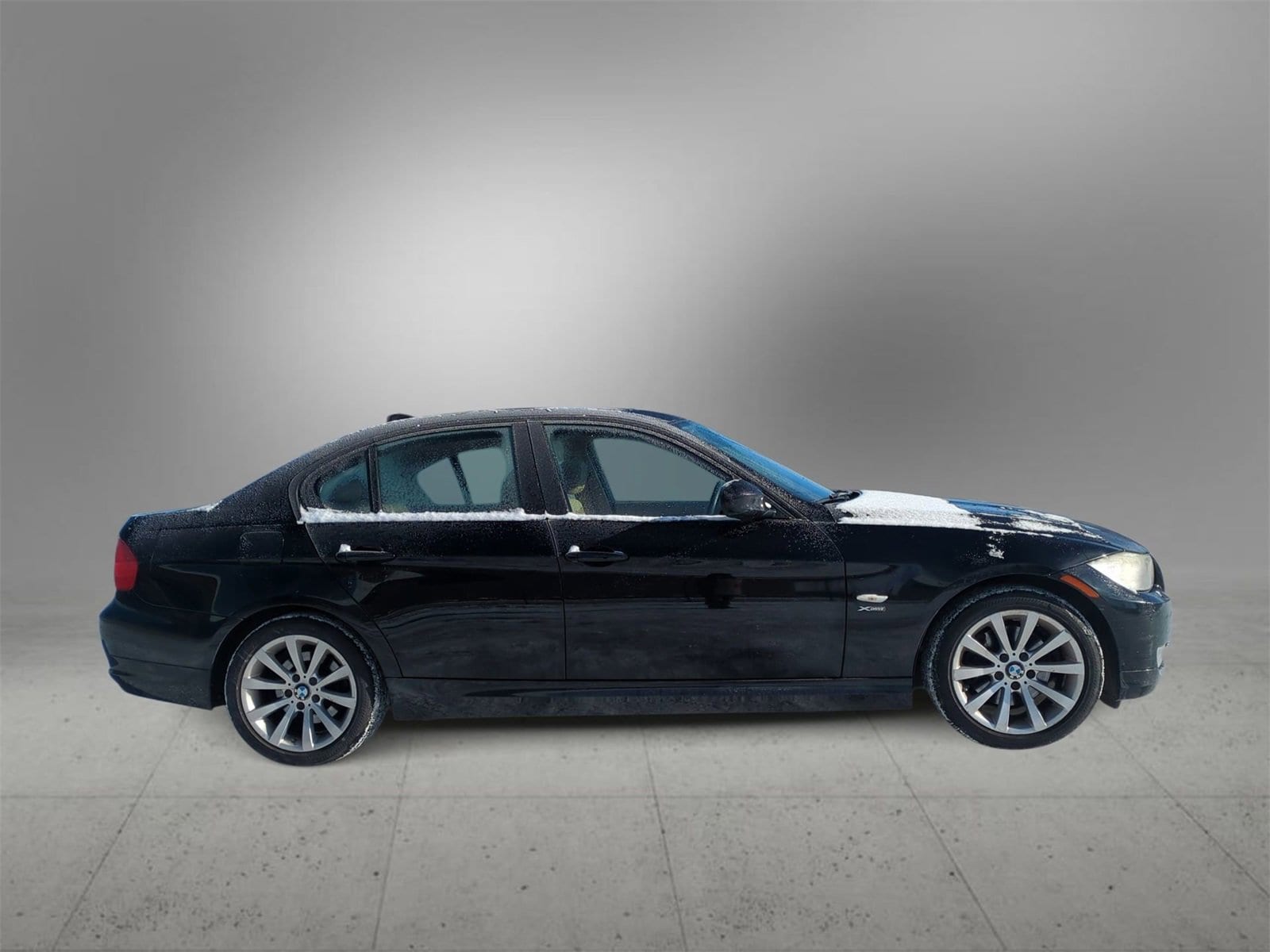 Thumbnail: 2011 BMW 3 Series - 9