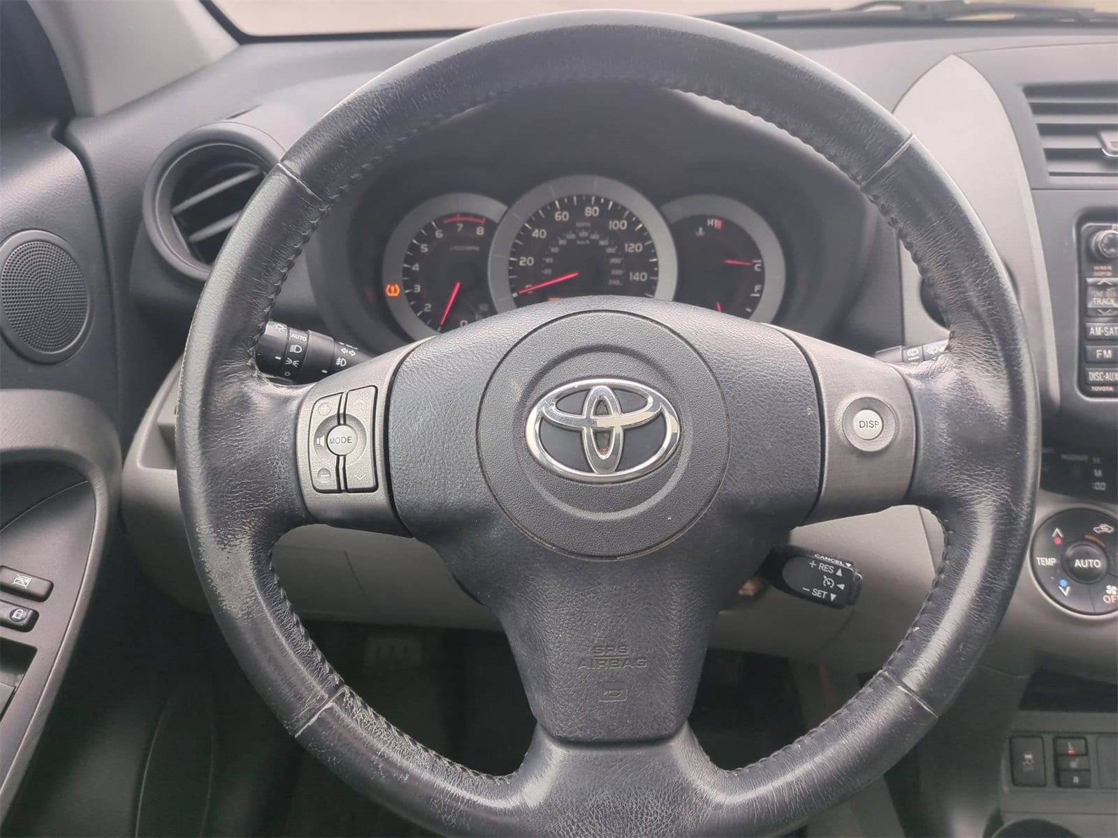 Thumbnail: 2011 Toyota RAV4 - 24