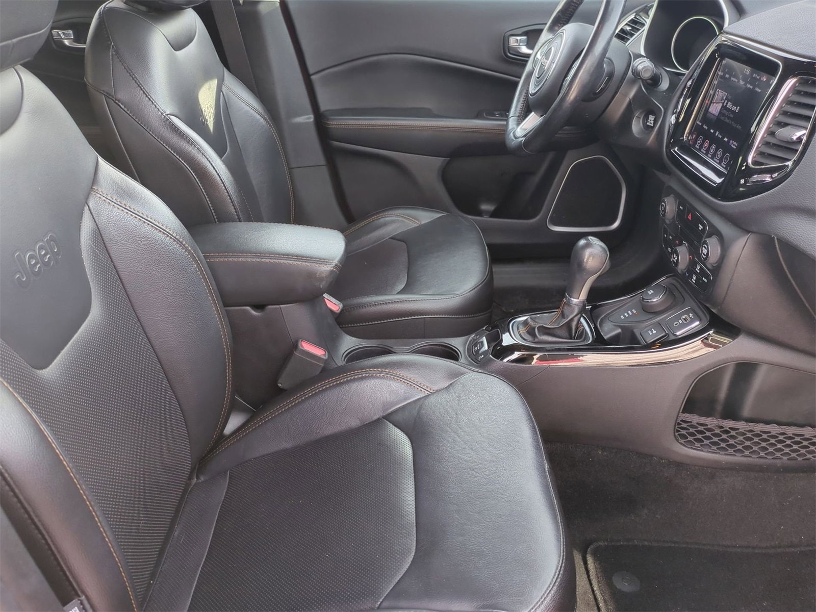 Thumbnail: 2019 Jeep Compass - 21