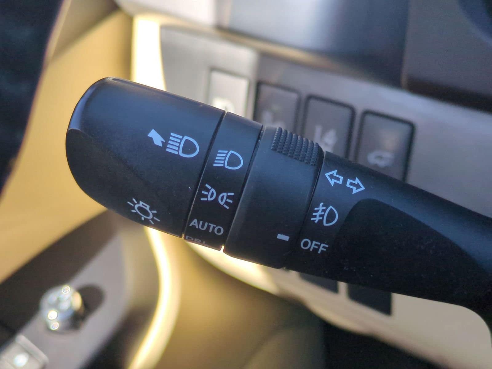 Thumbnail: 2016 Toyota Highlander - 28