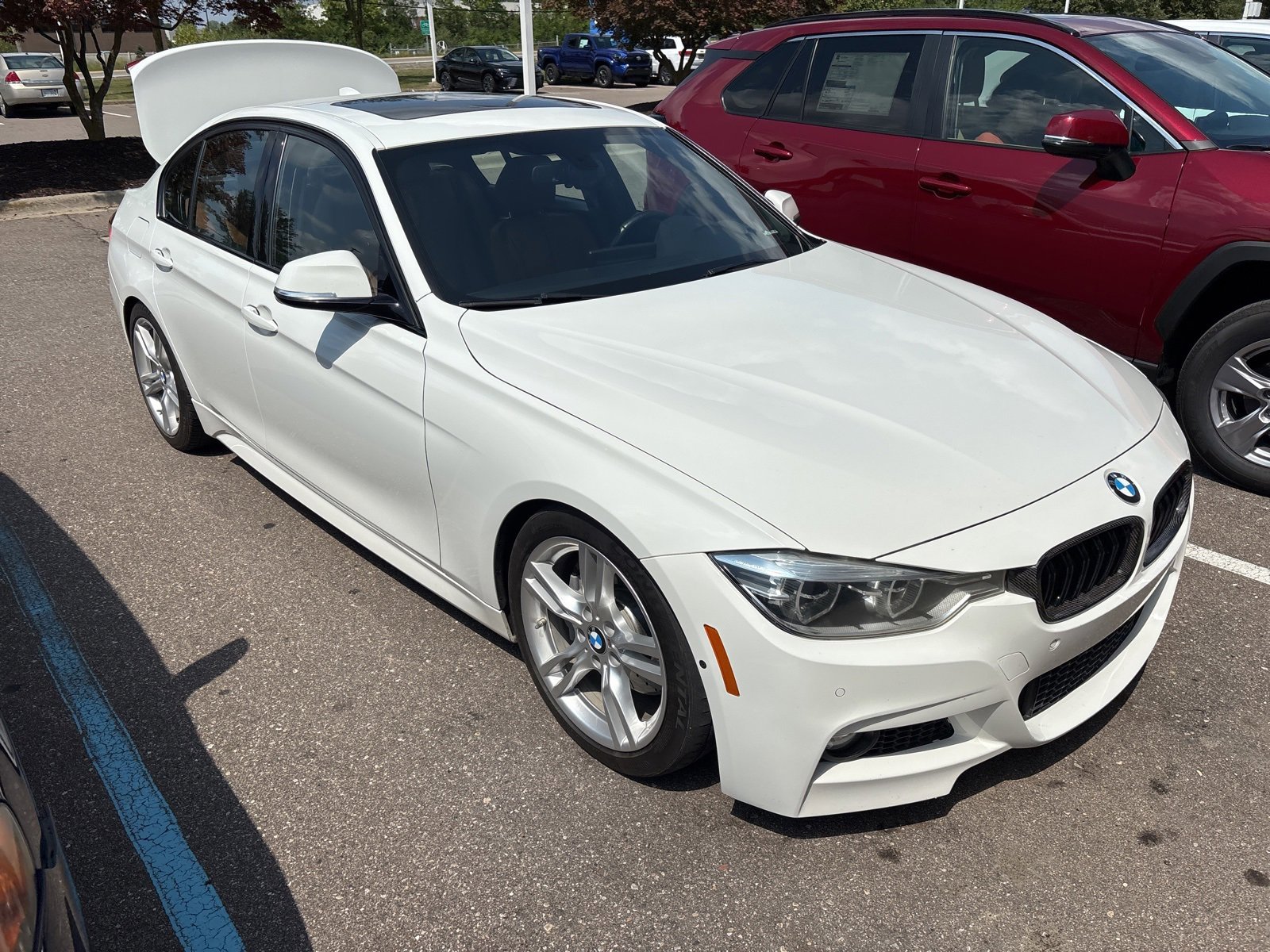 Thumbnail: 2016 BMW 3 Series - 2
