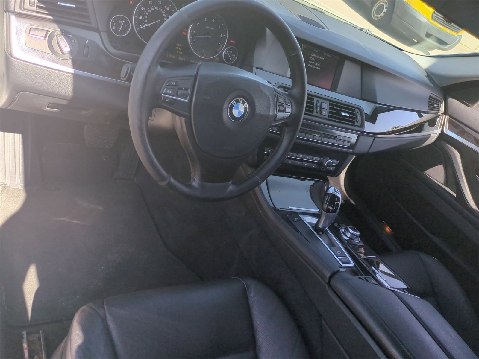 Thumbnail: 2011 BMW 5 Series - 10