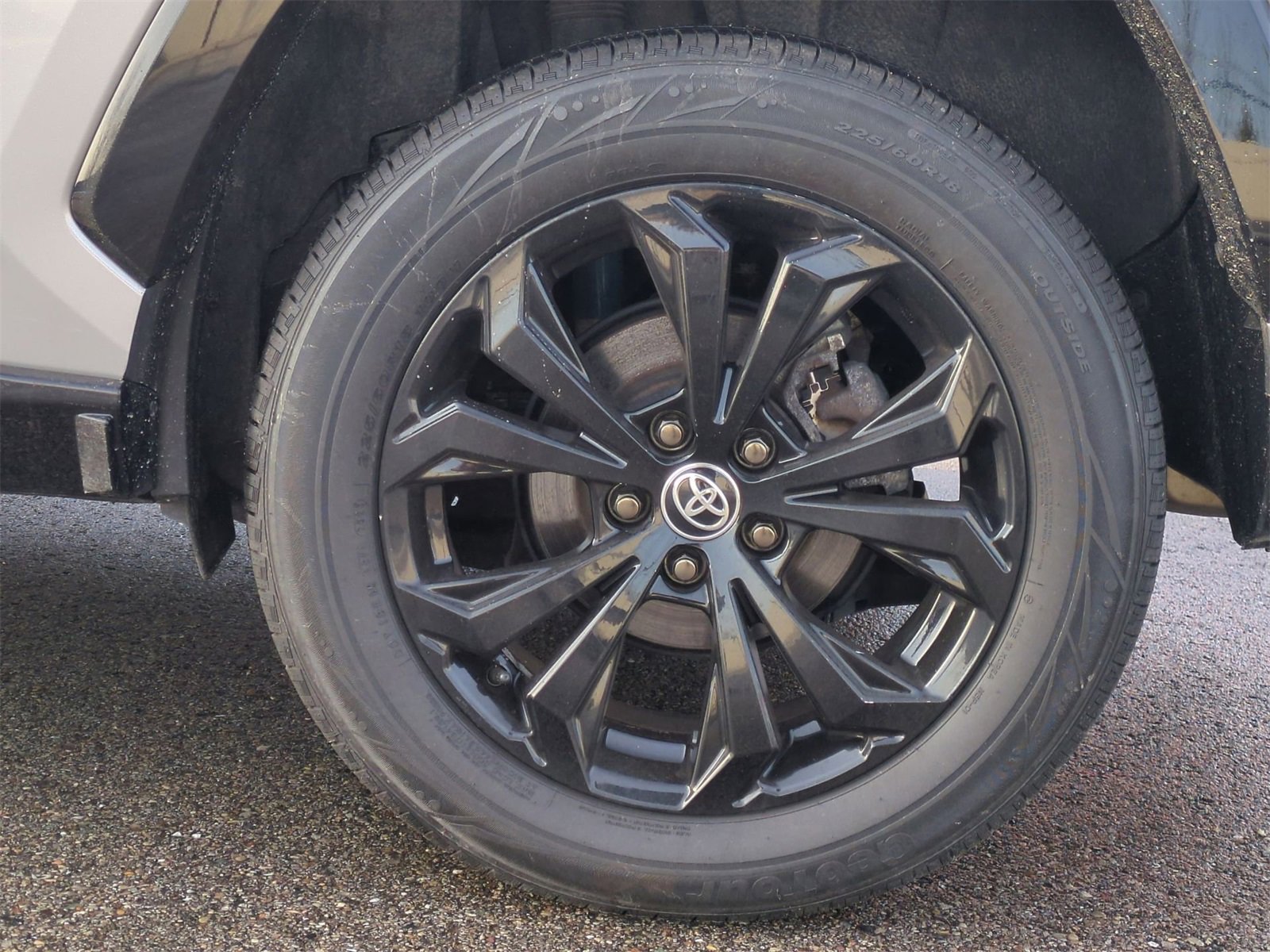 Thumbnail: 2022 Toyota RAV4 - 14