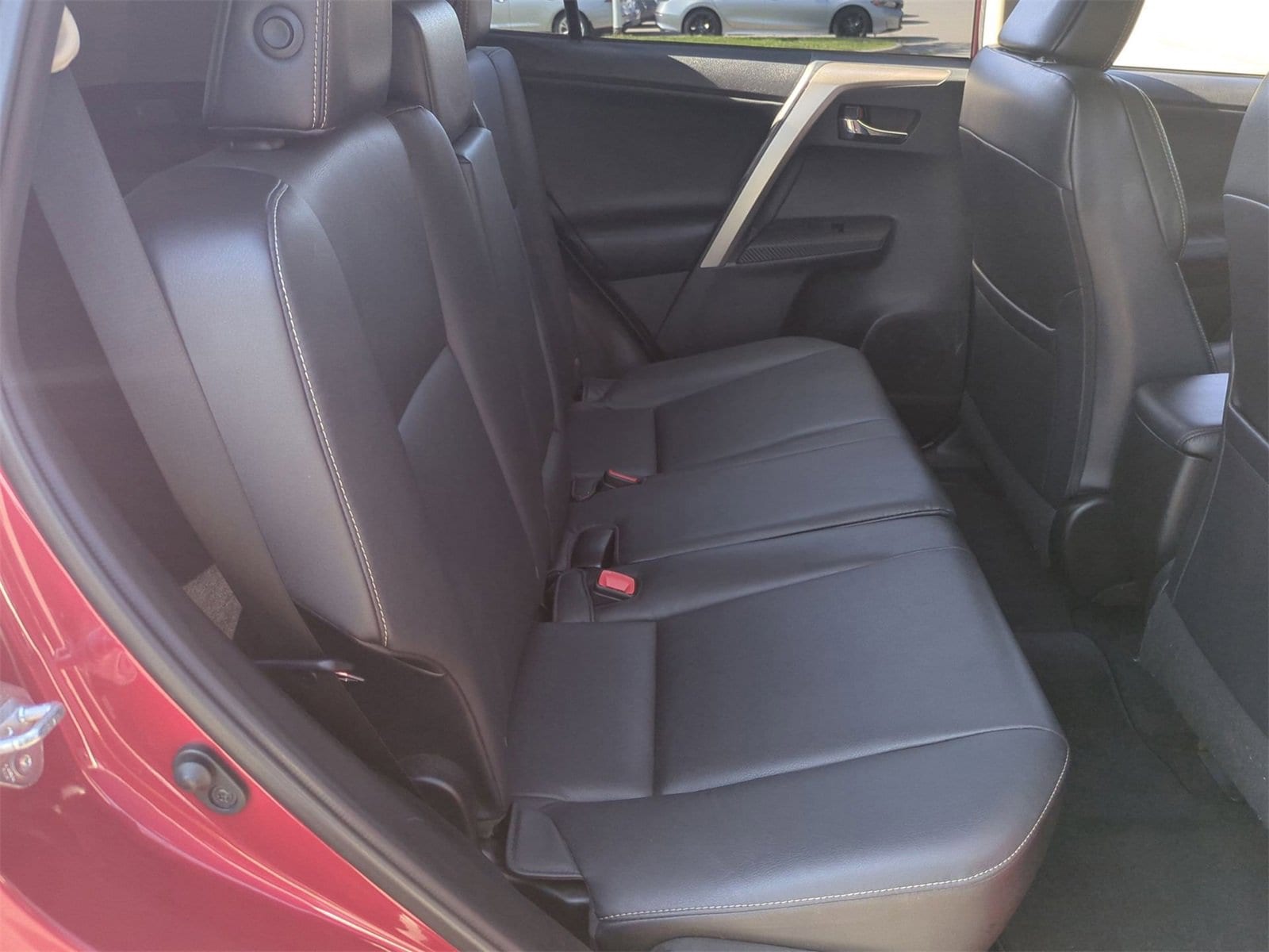 Thumbnail: 2014 Toyota RAV4 - 21