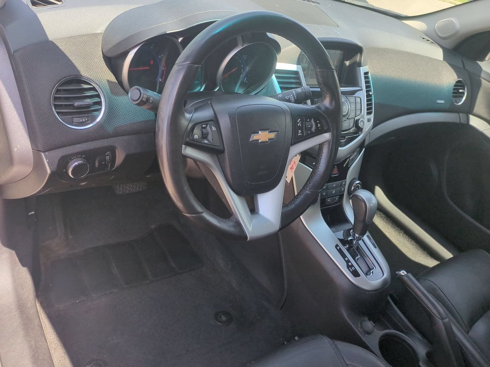 Thumbnail: 2016 Chevrolet Cruze - 10