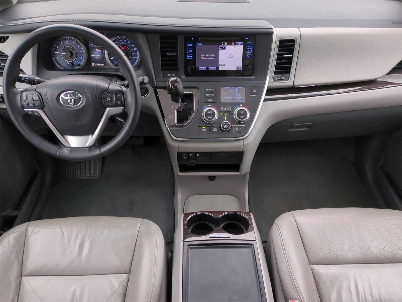 Thumbnail: 2017 Toyota Sienna - 15