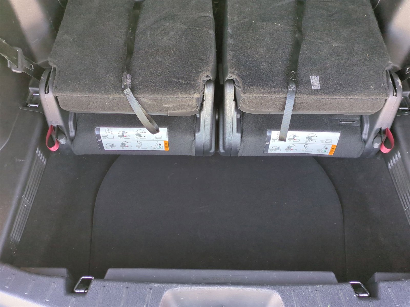 Thumbnail: 2016 Ford Explorer - 35