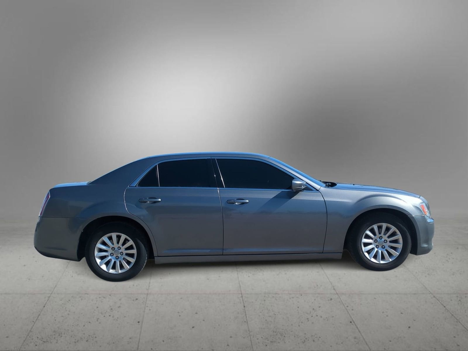 Thumbnail: 2012 Chrysler 300 - 9