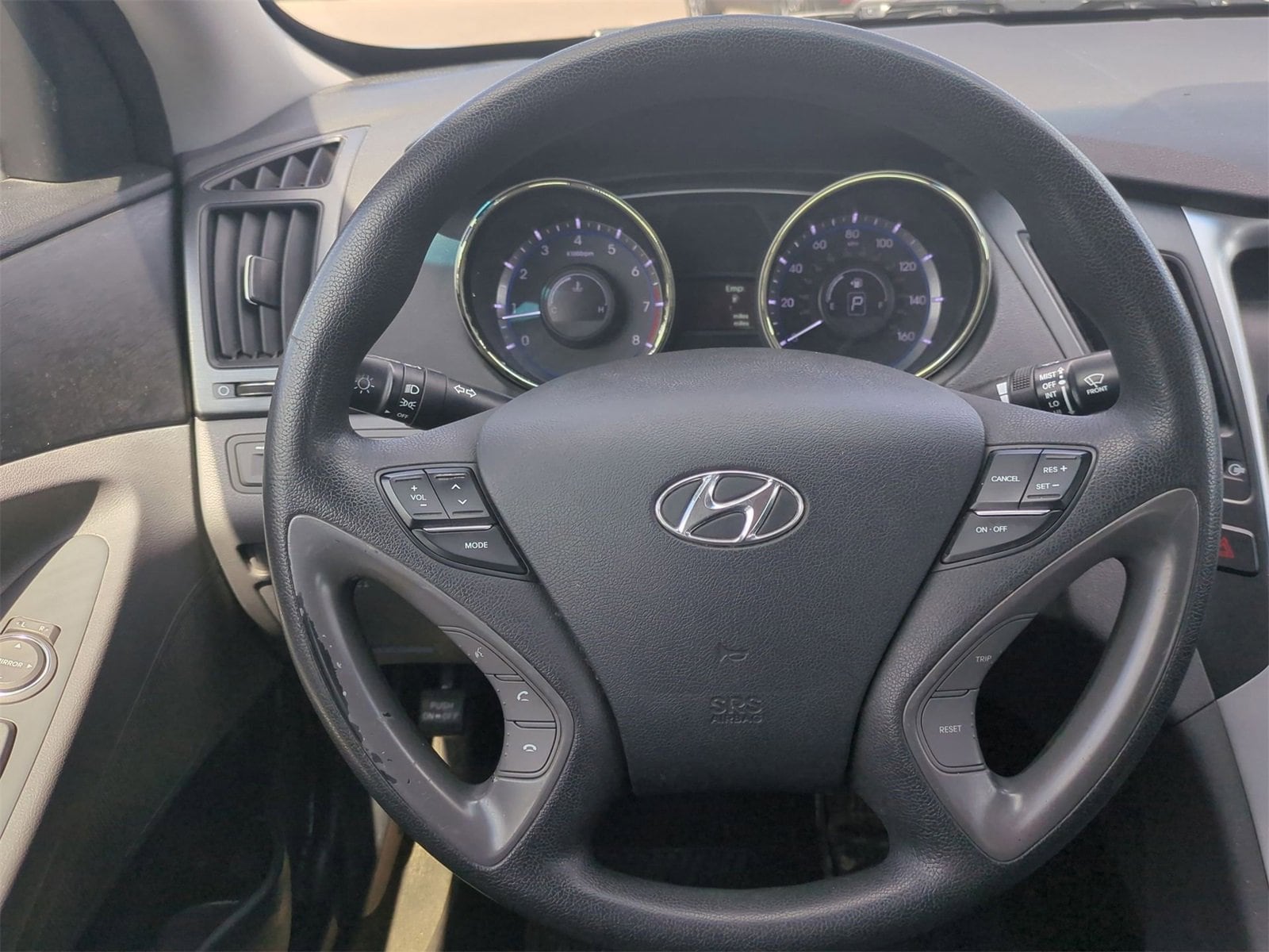Thumbnail: 2013 Hyundai Sonata - 22