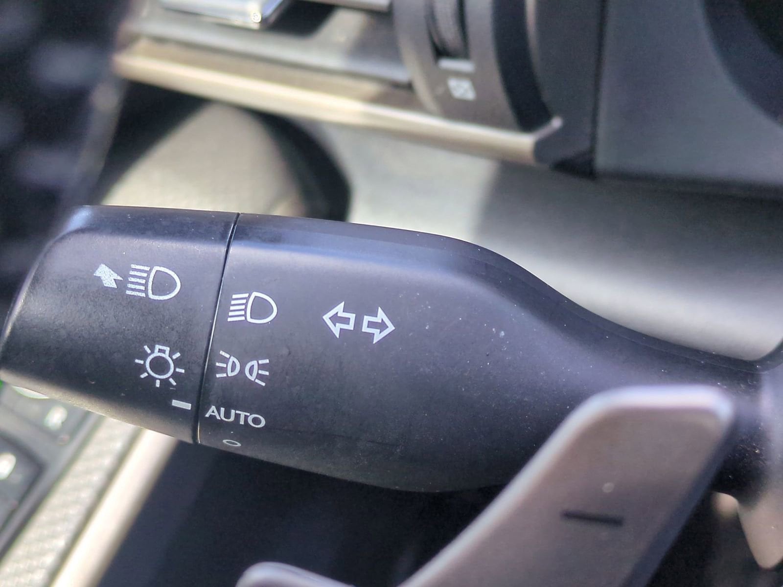 Thumbnail: 2017 Lexus IS - 28