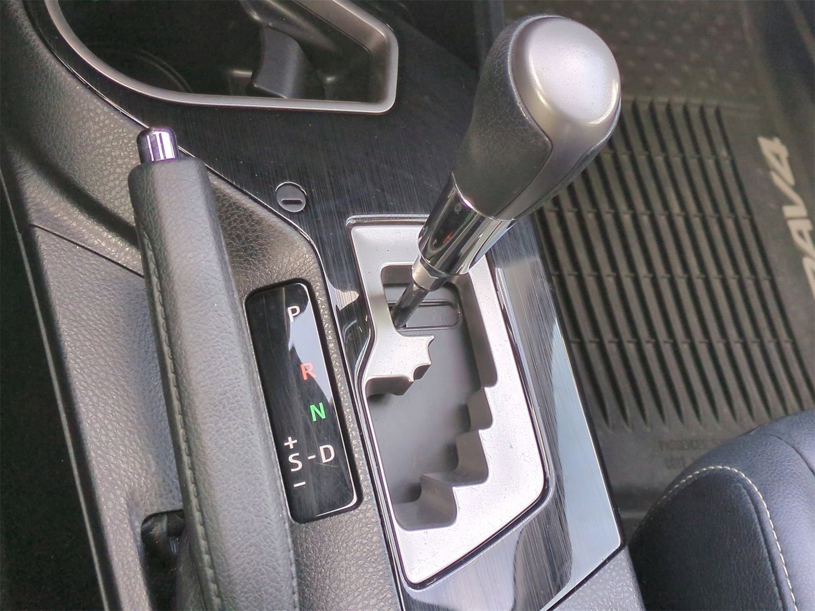 Thumbnail: 2017 Toyota RAV4 - 33