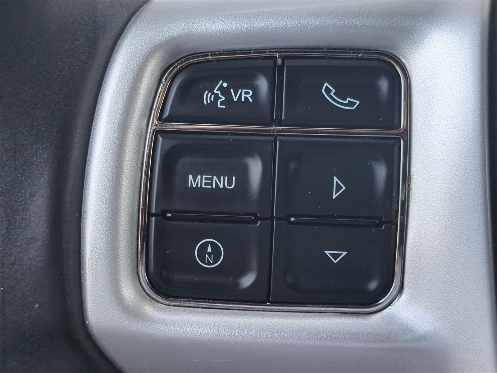 Thumbnail: 2013 Chrysler 200 - 23