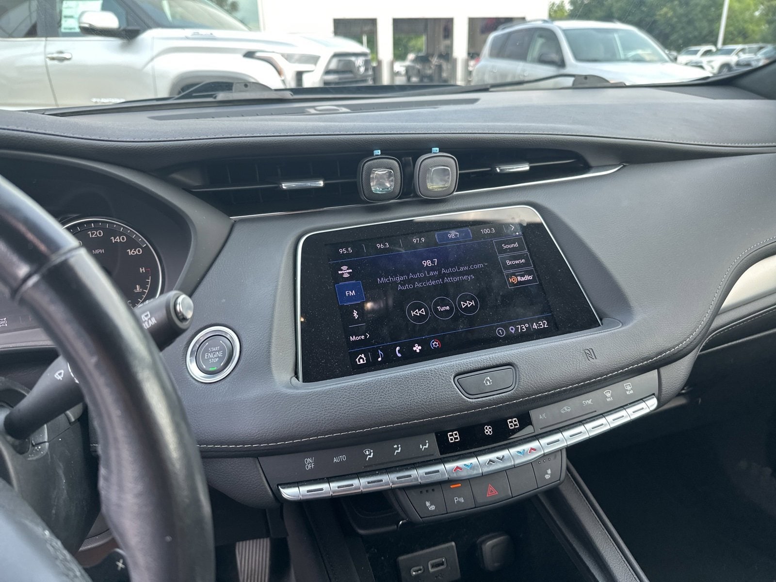Thumbnail: 2020 Cadillac XT4 - 7