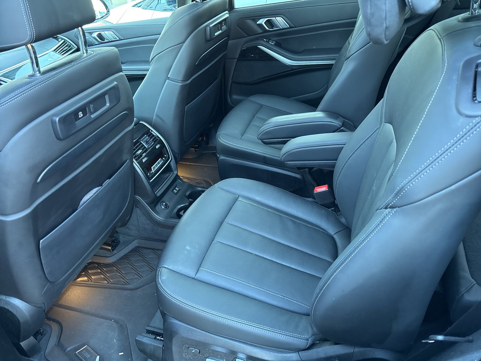 Thumbnail: 2022 BMW X7 - 11
