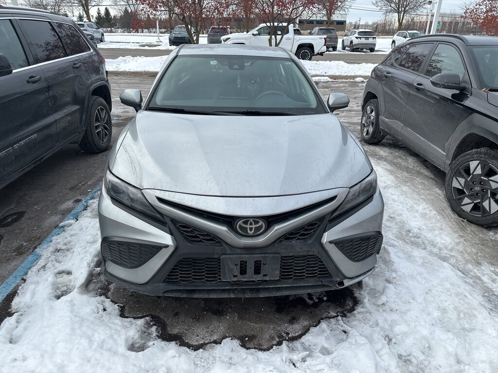Used 2021 Toyota Camry SE Sedan