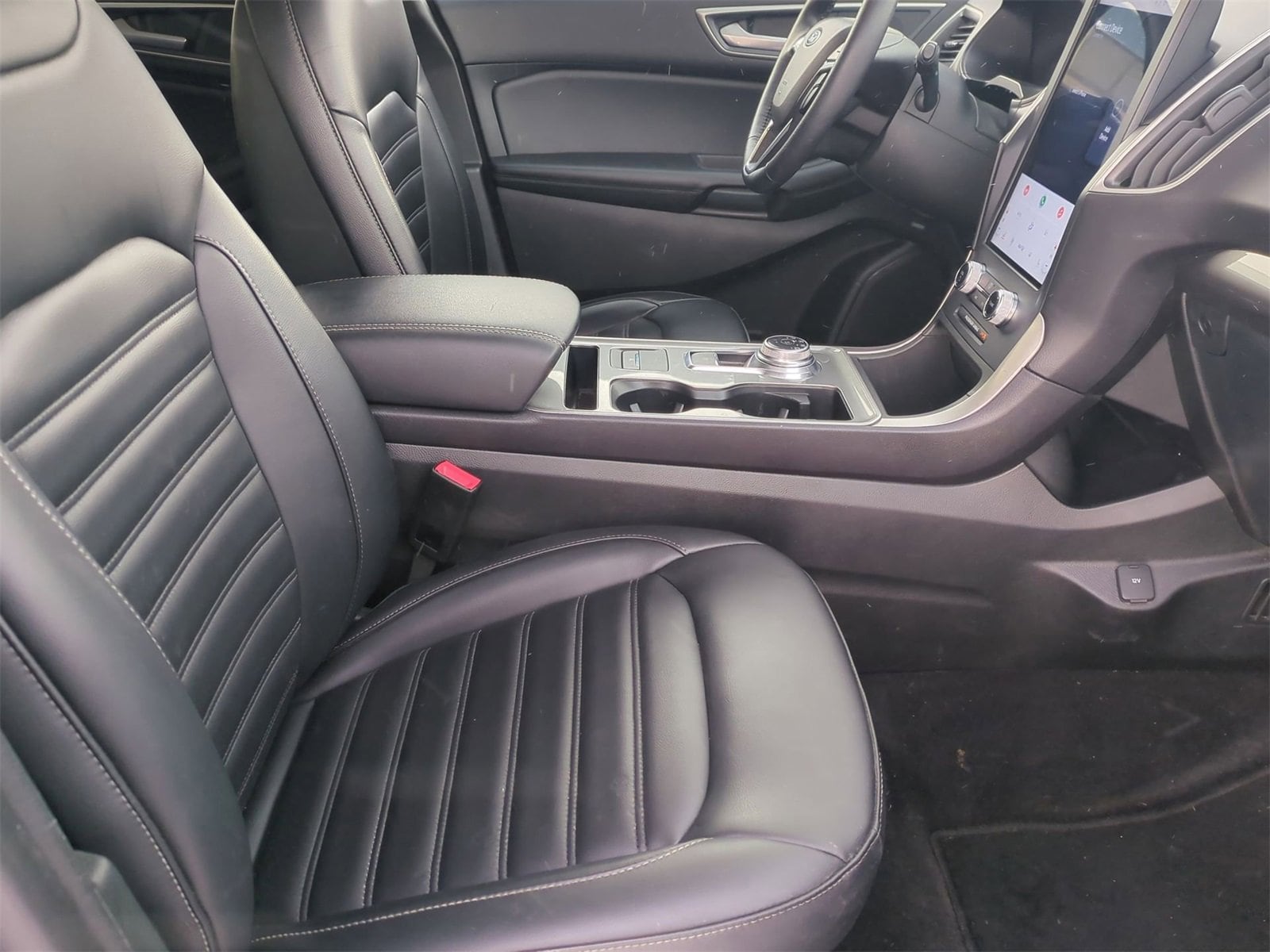 Thumbnail: 2023 Ford Edge - 21