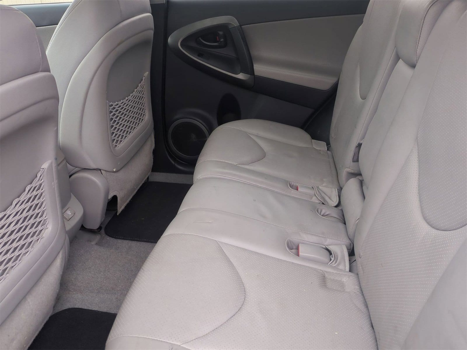 Thumbnail: 2011 Toyota RAV4 - 20