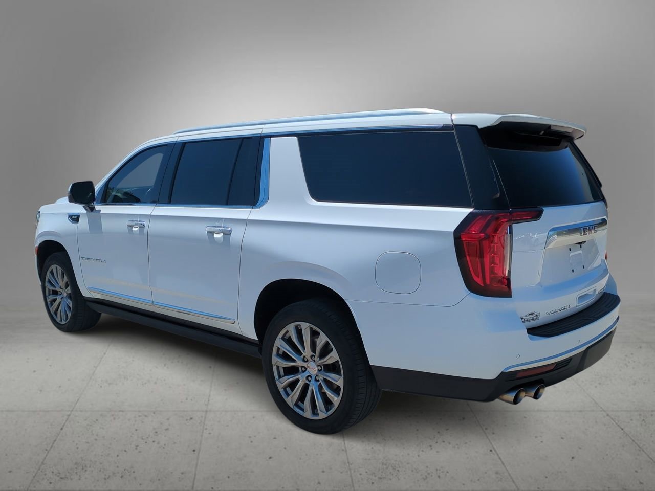 Thumbnail: 2021 GMC Yukon XL - 6