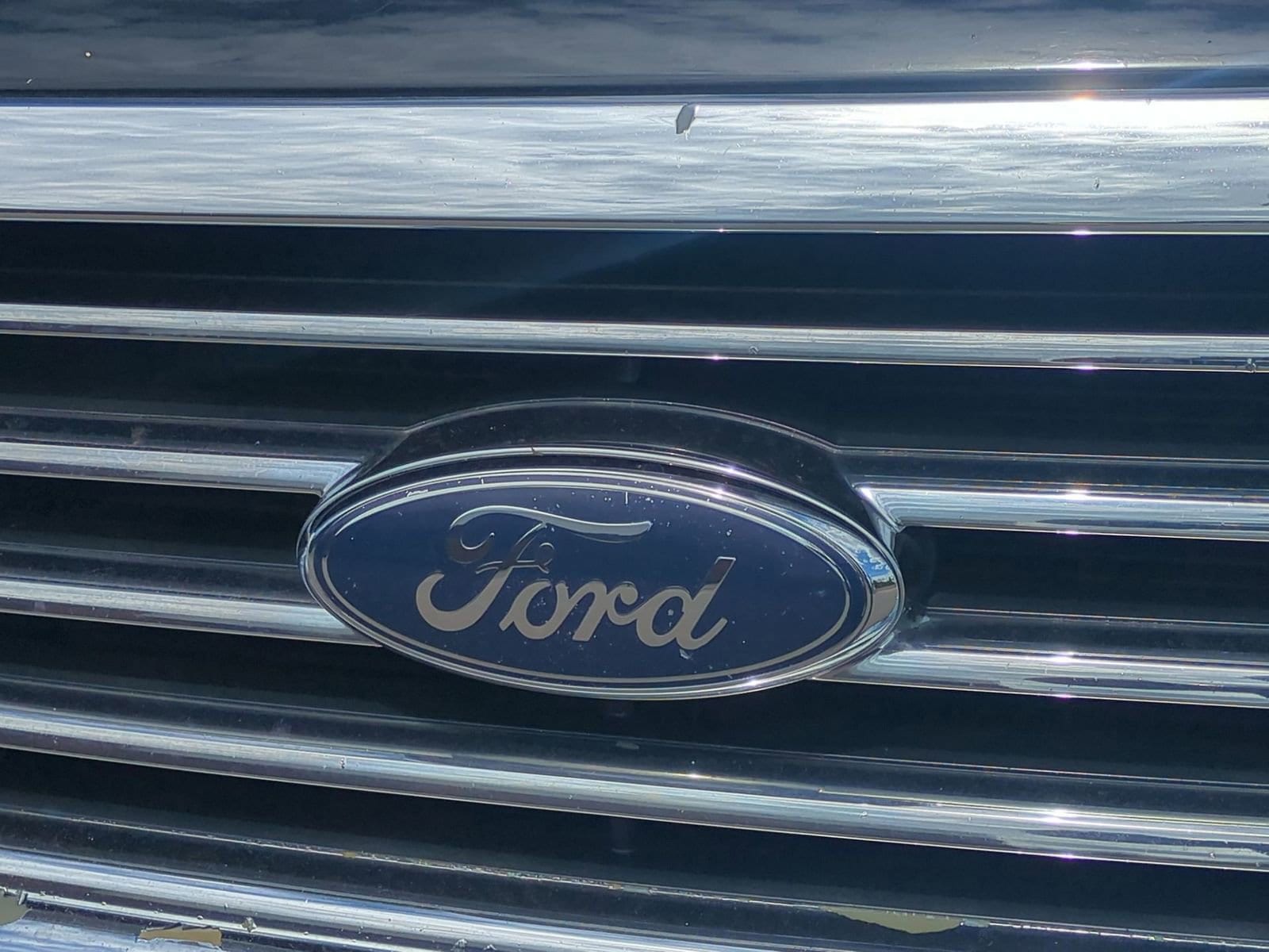 Thumbnail: 2008 Ford Explorer - 12