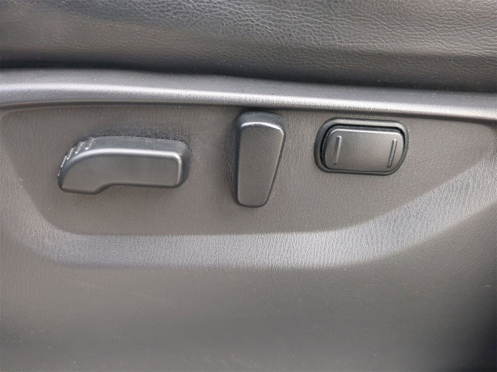 Thumbnail: 2022 Nissan Armada - 17