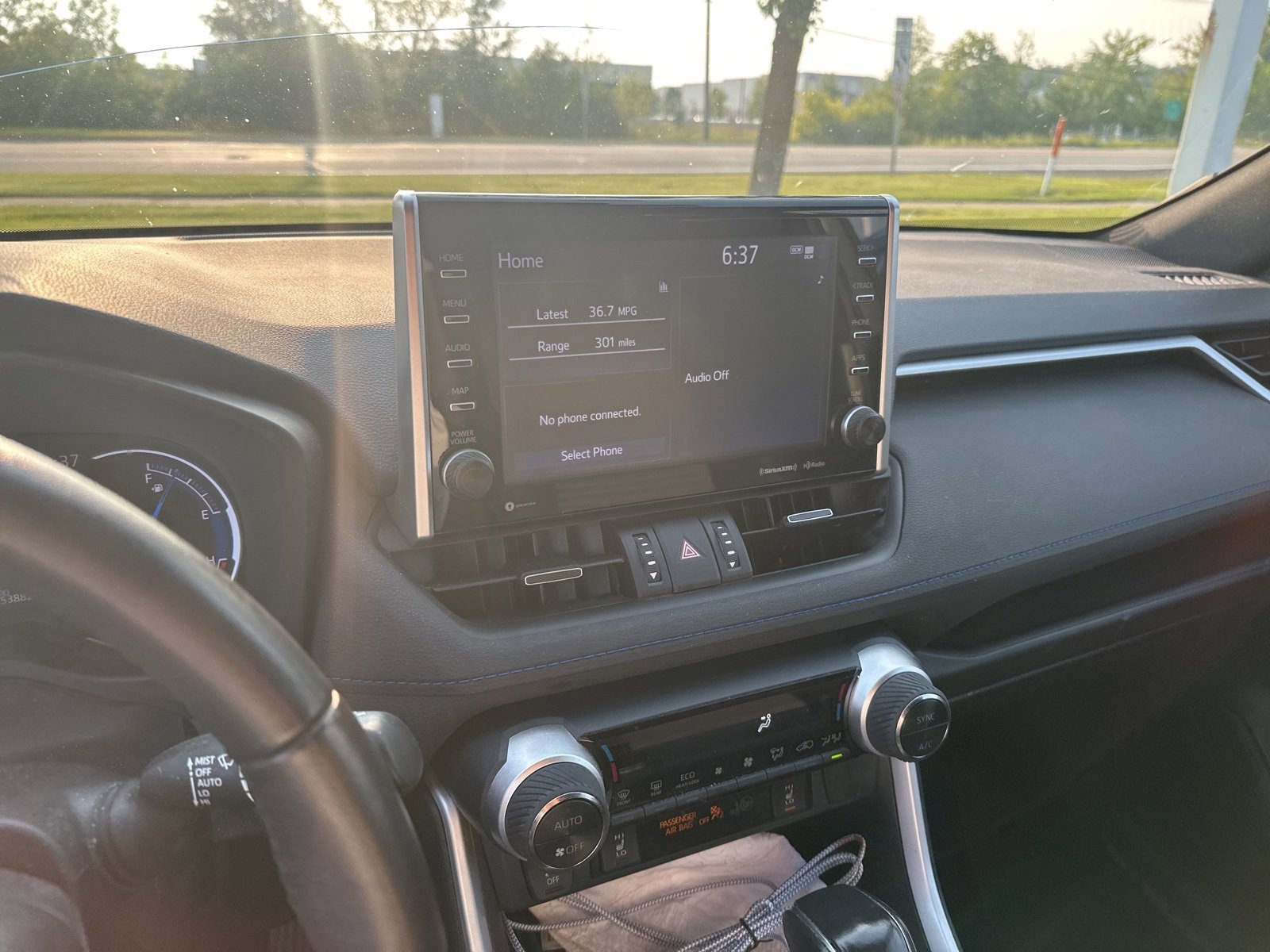 Thumbnail: 2022 Toyota RAV4 - 7