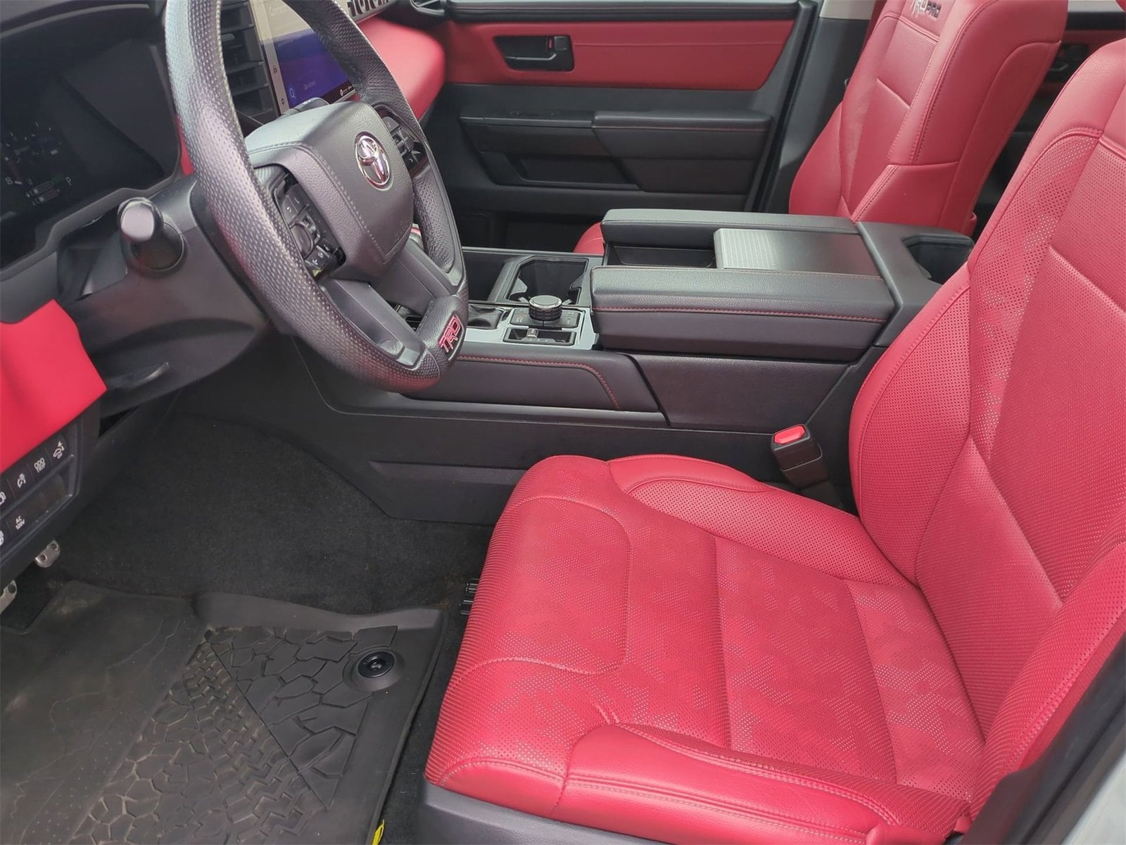 Thumbnail: 2022 Toyota Tundra - 16