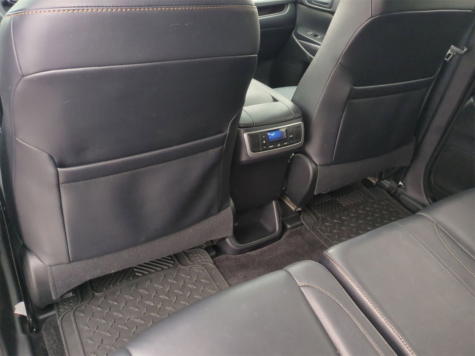 Thumbnail: 2016 Toyota Highlander - 18