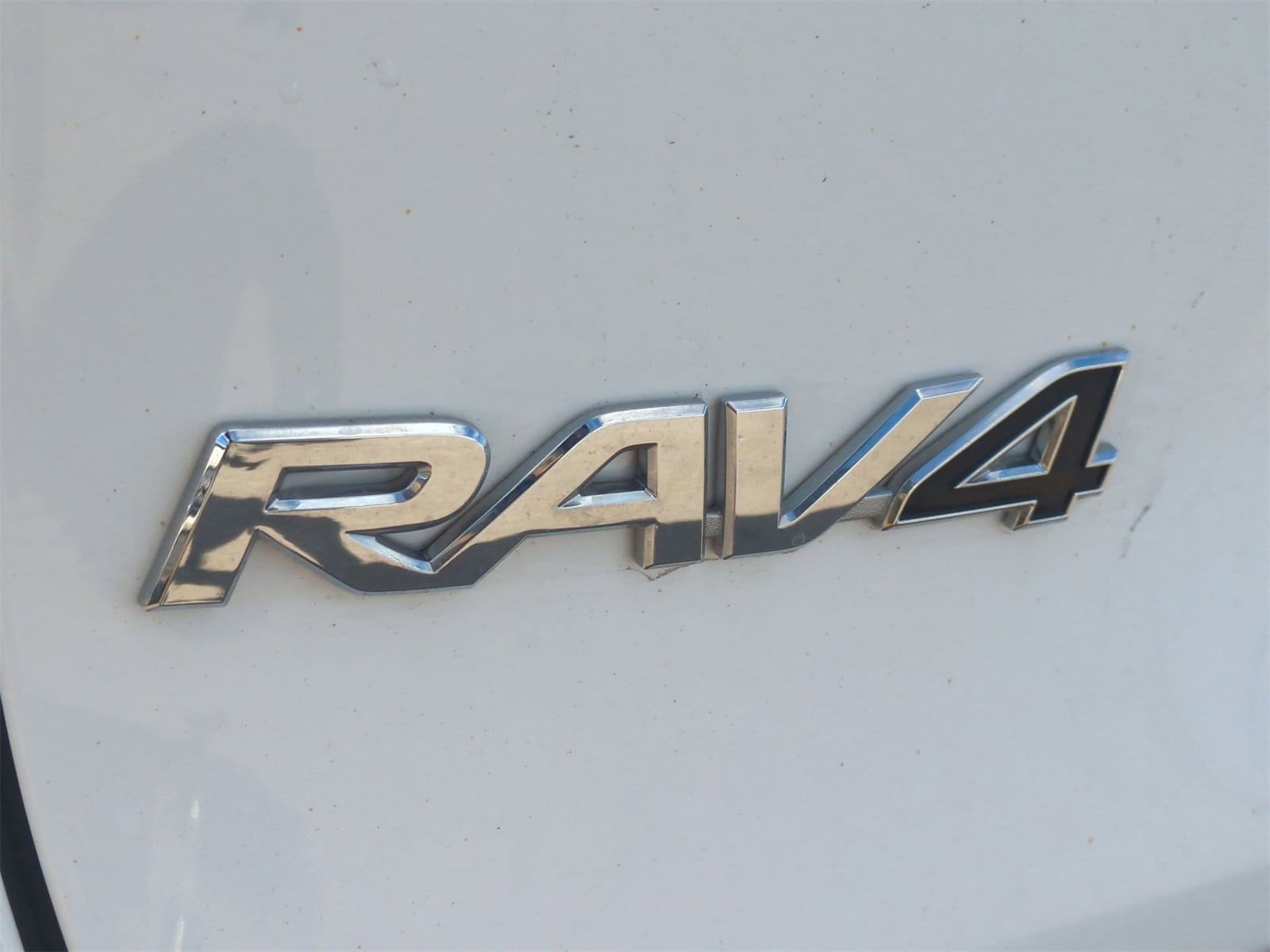 Thumbnail: 2023 Toyota RAV4 - 13