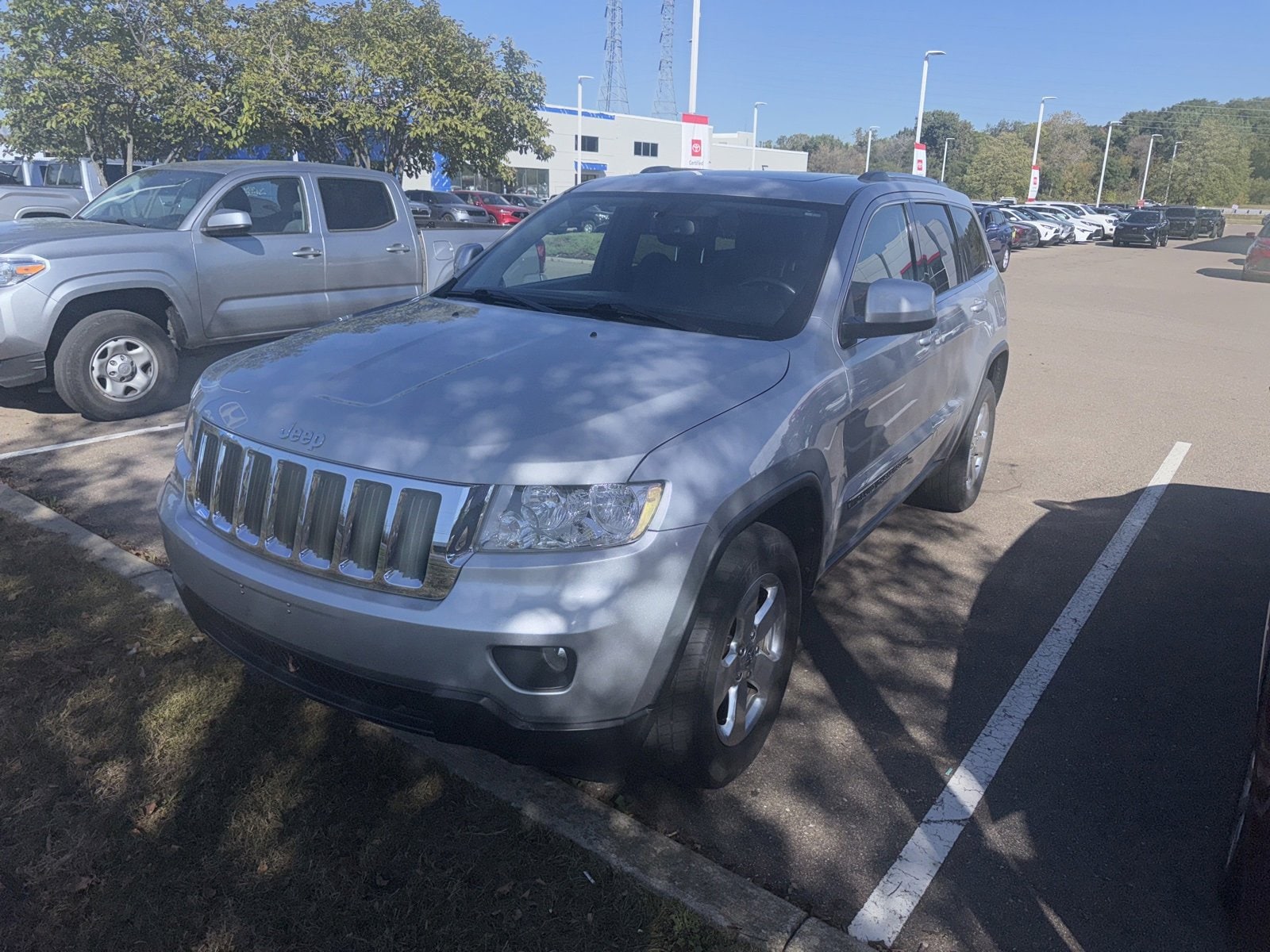 Thumbnail: 2012 Jeep Grand Cherokee - 1