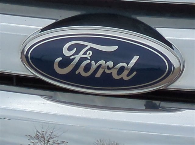 2012 Ford Fusion SE 12