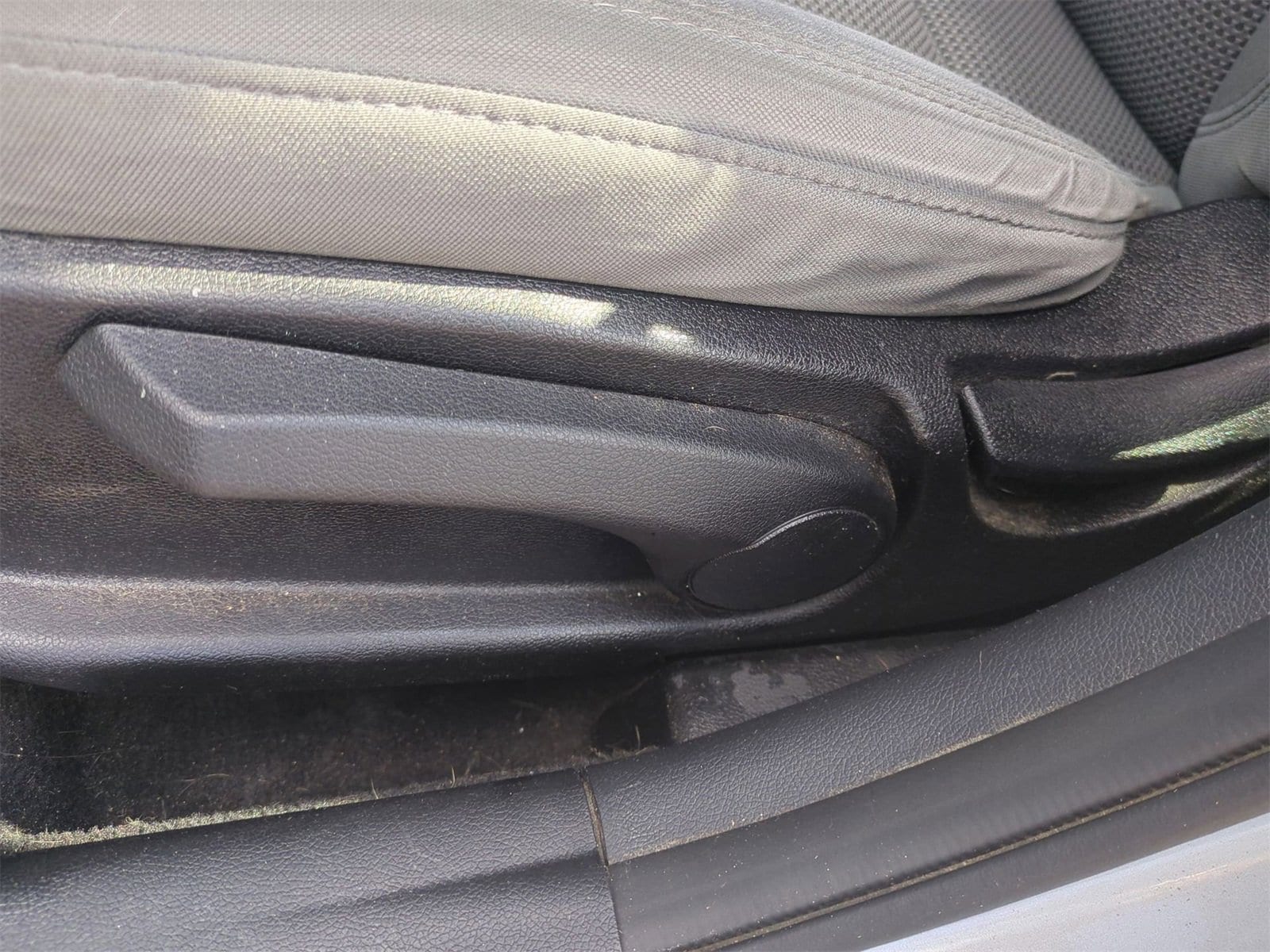 Thumbnail: 2013 Hyundai Sonata - 17