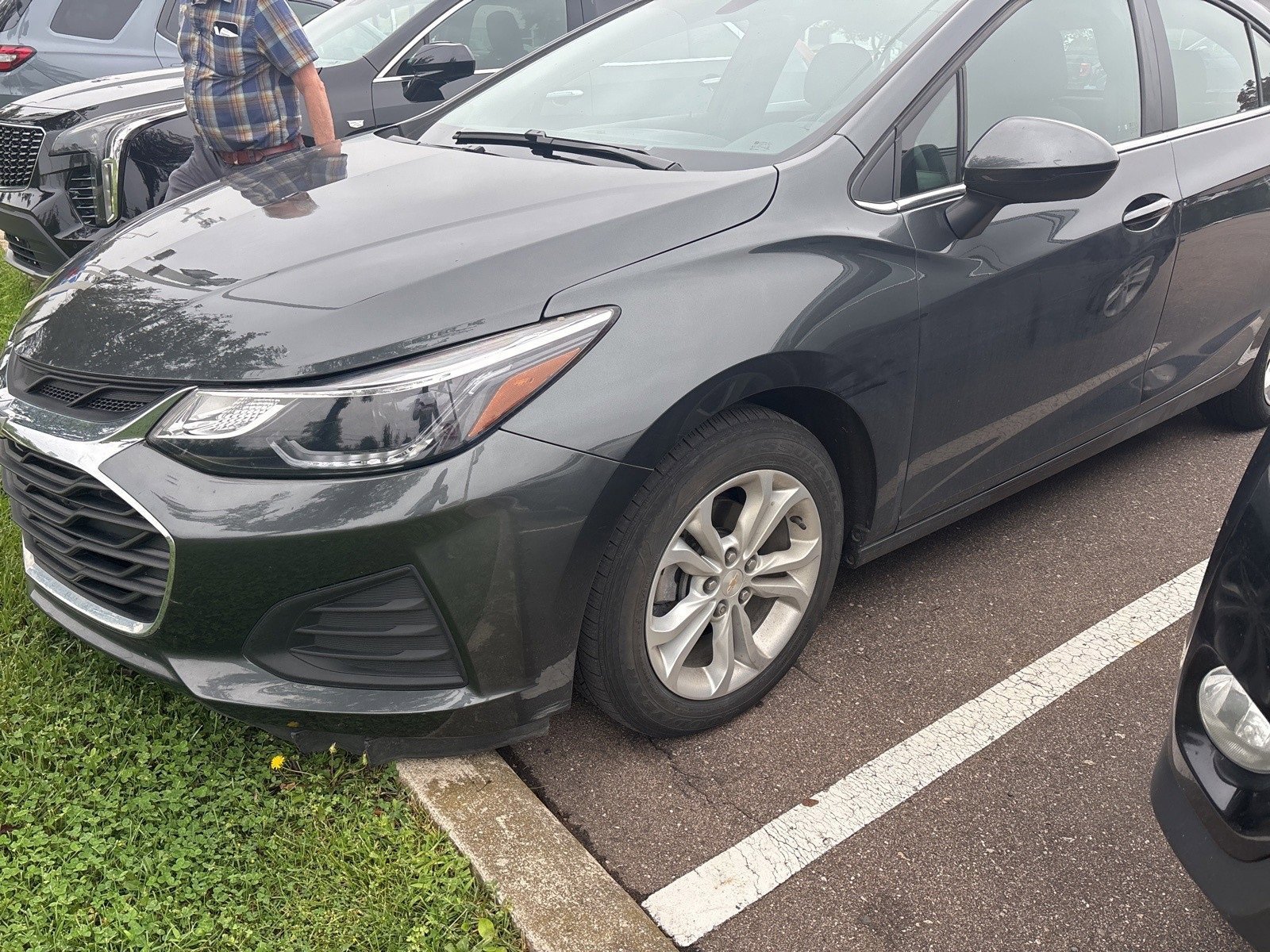 Thumbnail: 2019 Chevrolet Cruze - 2